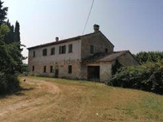 Casa in vendita a Centro storico, Marche