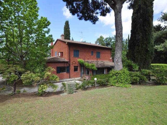Casa in vendita a Campiglia Marittima, Toscana