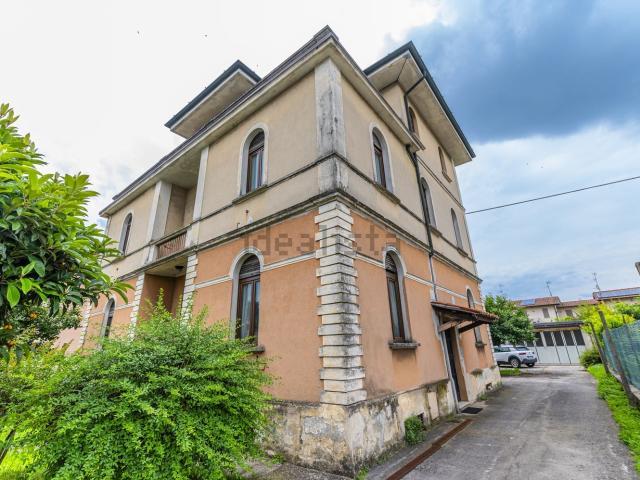 Casa in vendita a Bagnolo Mella, Lombardia