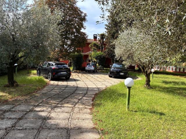 Casa in vendita a Latina, Lazio