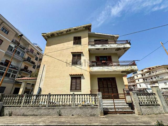 Casa in vendita a Amantea Paese, Calabria