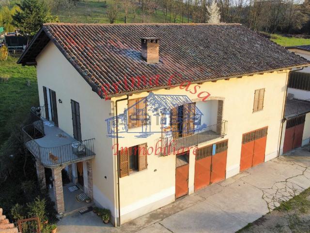 Casa in vendita a Castagnole delle Lanze, Piemonte
