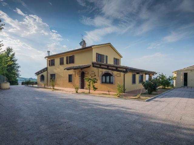 Casa in vendita a Marche, Fermo