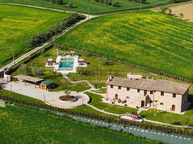 Casa in vendita a Farneta, Cortona