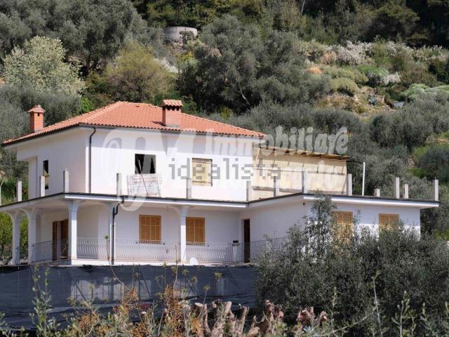 Casa in vendita a Vallebona, Liguria
