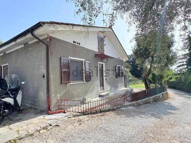 Casa in vendita a Maggiano, Lucca