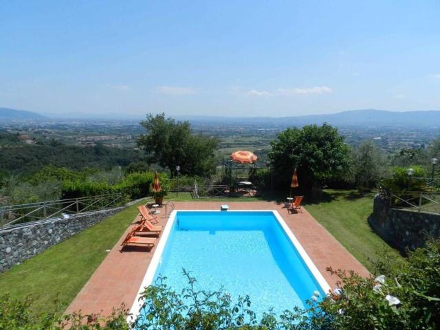 Casa in vendita a Montale Alto, Montale