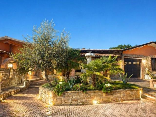 Casa in vendita a La Costa, Baiso