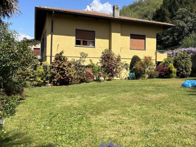 Casa in vendita a Molino Ginaga, Besano