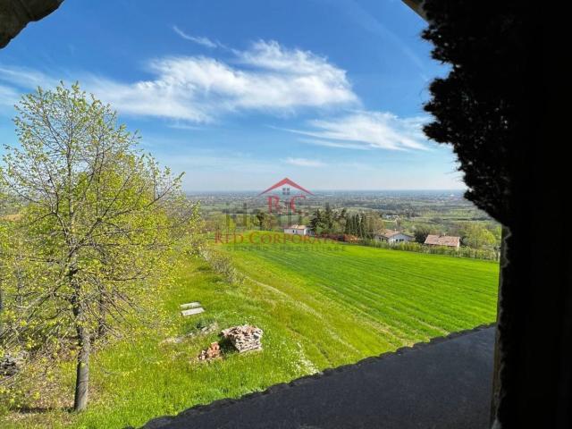 Casa in vendita a Colline Matildiche, Re