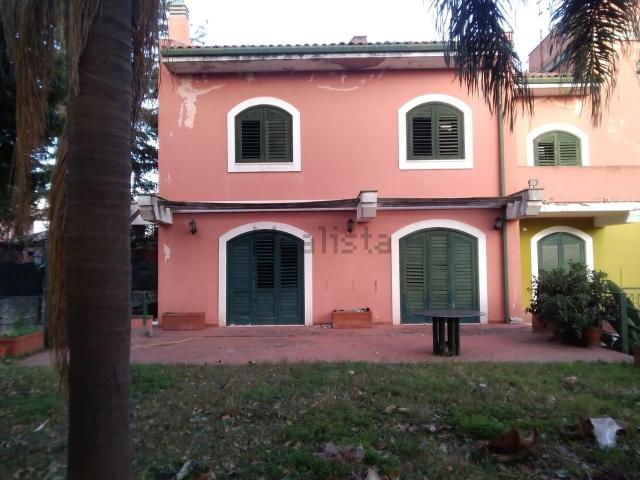 Casa in vendita a Acireale, Sicilia
