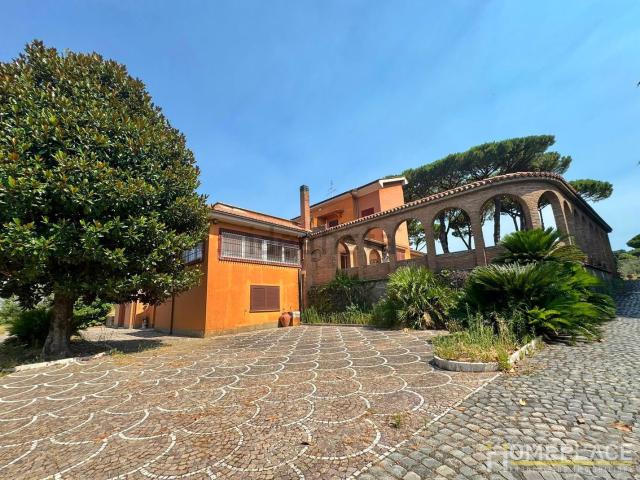 Casa in vendita a Cecchina, Albano Laziale