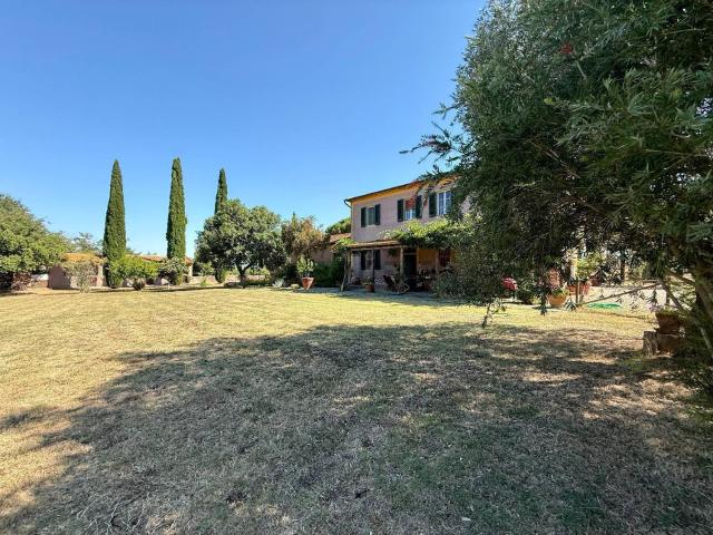 Casa in vendita a Magliano In Toscana, Toscana