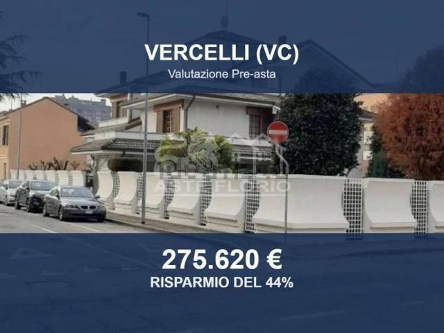 Casa in vendita a Porta Casale, Vercelli