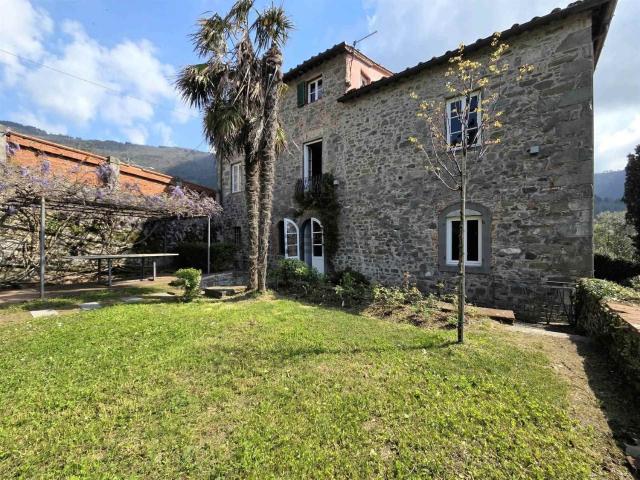 Casa in vendita a Vinchiana, Bagni Di Lucca Ponte