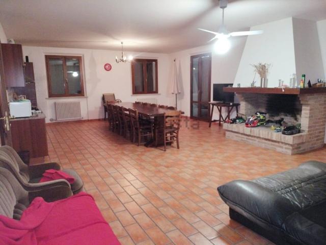 Casa in vendita a Pirano Alto, Marche