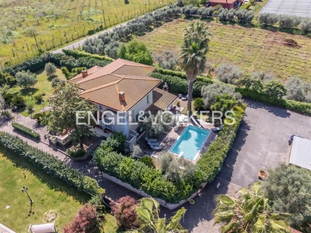 Casa in vendita a Cisterna Di Latina, Lazio