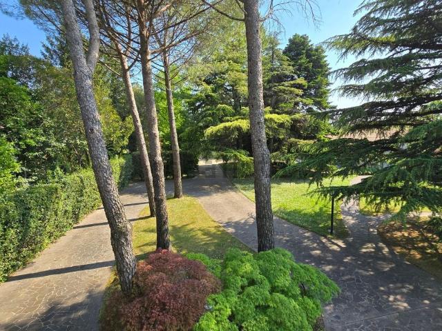 Casa in vendita a Gemona Del Friuli, Friuli-Venezia Giulia