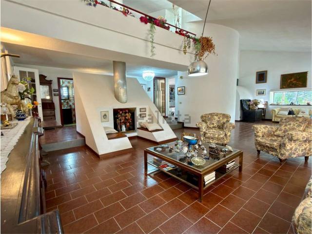 Casa in vendita a Santa Lucia, Cenerente