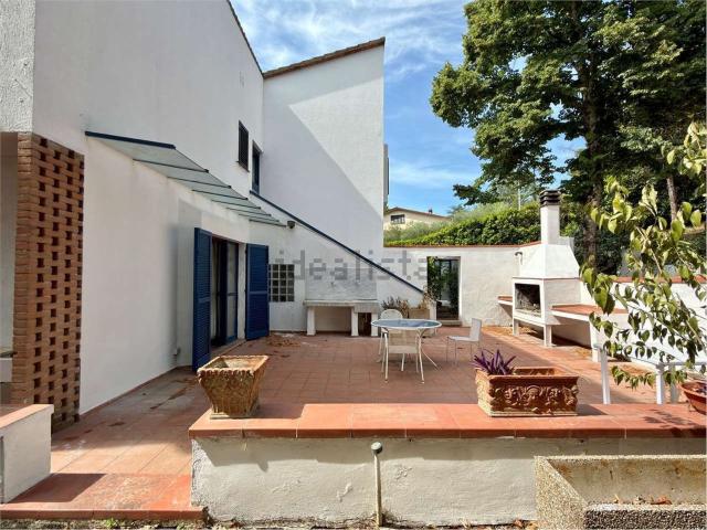 Casa in vendita a Santa Lucia, Perugia