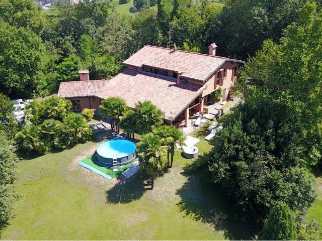 Casa in vendita a Cesana Brianza, Lombardia