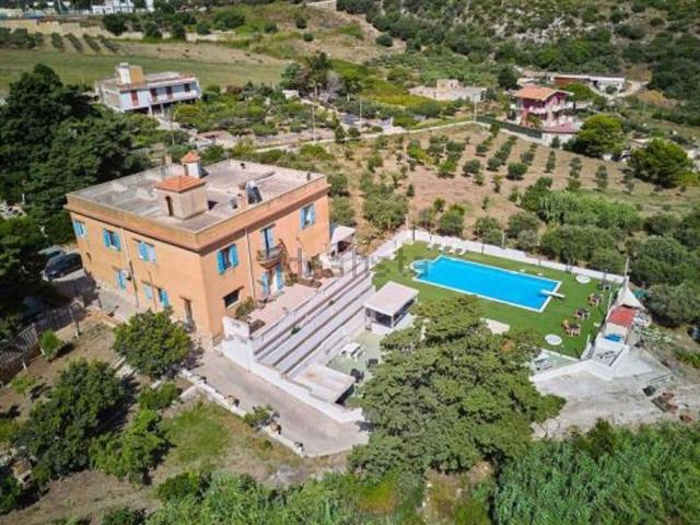 Casa in vendita a Ragosia, Valderice