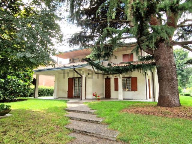Casa in vendita a Zona Omogenea Milano Nord, Paderno Dugnano