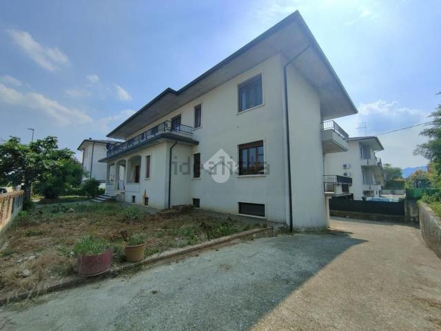 Casa in vendita a Caldogno, Veneto