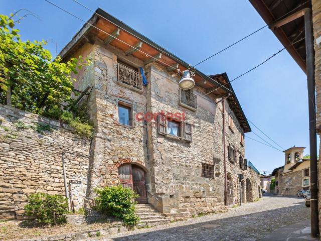 Casa in vendita a Santa Grata, Bergamo
