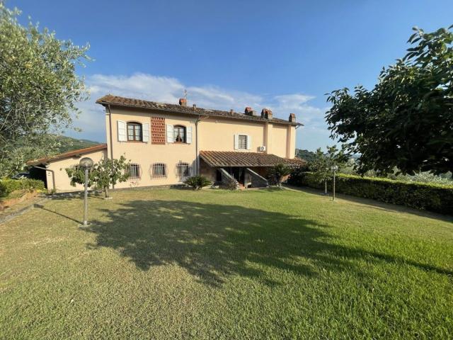 Casa in vendita a Massarosa, Toscana