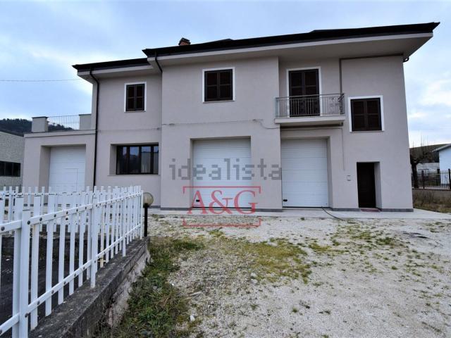 Casa in vendita a Marche, Fermo