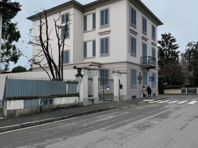 Casa in vendita a Monza, Borghetto