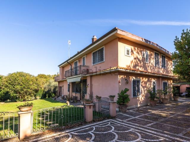 Casa in vendita a Roma Capitale, Lazio