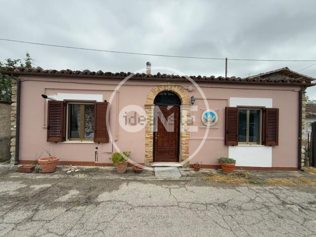 Casa in vendita a Catignano, Abruzzo