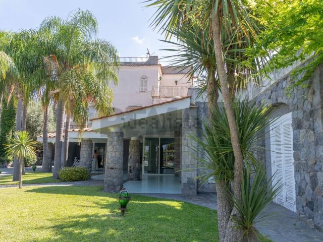 Casa in vendita a Forio, Campania