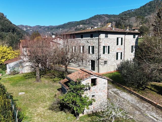 Casa in vendita a Unione dei comuni Media Valle del Serchio, Pescaglia