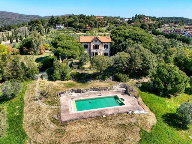 Casa in vendita a Riparbella, Toscana