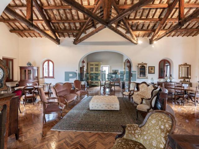 Casa in vendita a Marche, Ancona