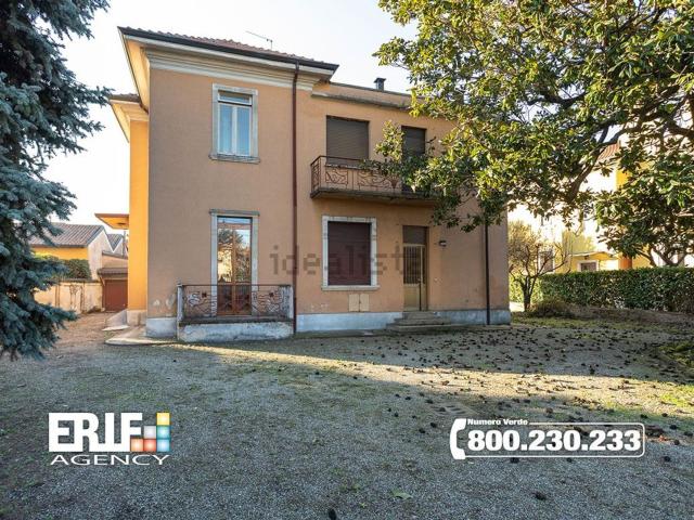 Casa in vendita a Cesano Maderno, Binzago