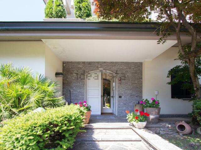 Casa in vendita a Lainate, Lombardia