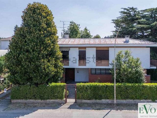 Casa in vendita a Vanzaghello, Lombardia