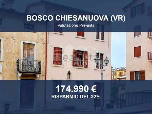 Casa in vendita a Bosco Chiesanuova, Veneto