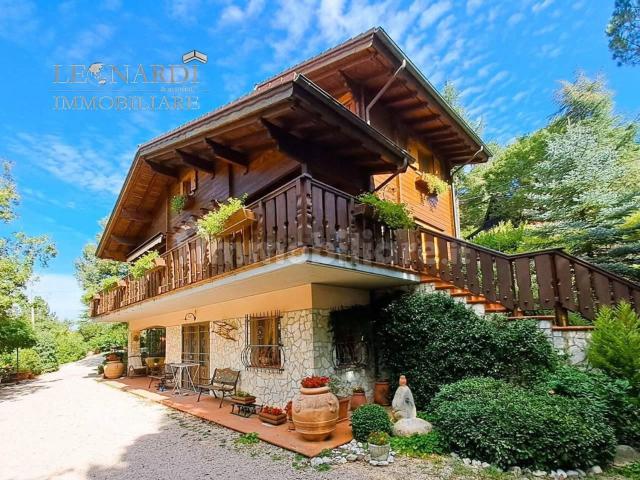 Casa in vendita a Passignano Sul Trasimeno, Umbria