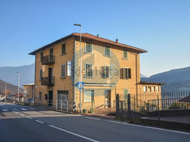 Casa in vendita a Sovere, Lombardia