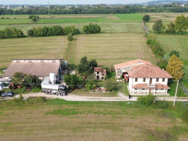 Casa in vendita a Borghetto, Valeggio Sul Mincio