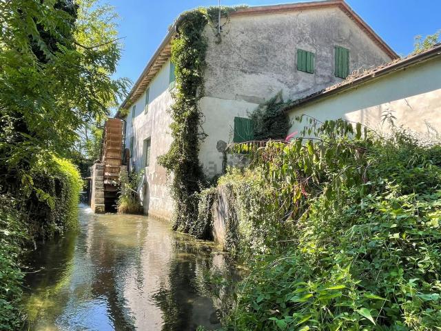 Casa in vendita a Castelvisconti, Cremona