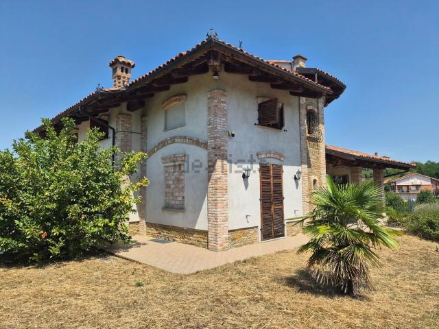 Casa in vendita a Mango, Cuneo