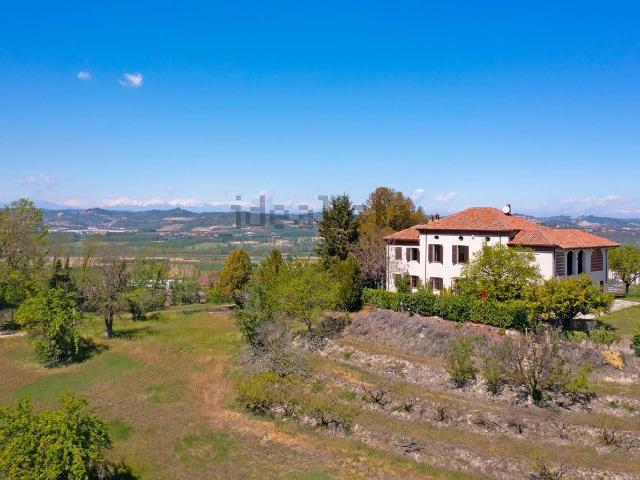 Casa in vendita a Alba, Cuneo