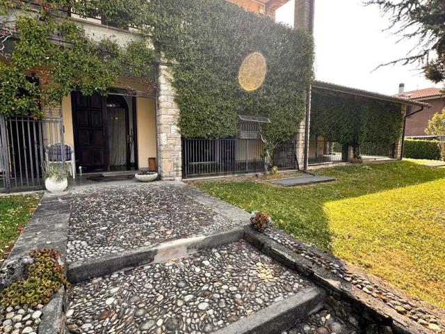 Casa in vendita a Corna, Sotto Il Monte Giovanni