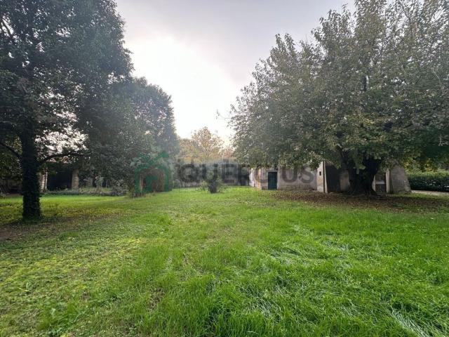 Casa in vendita a Caldiero, Veneto